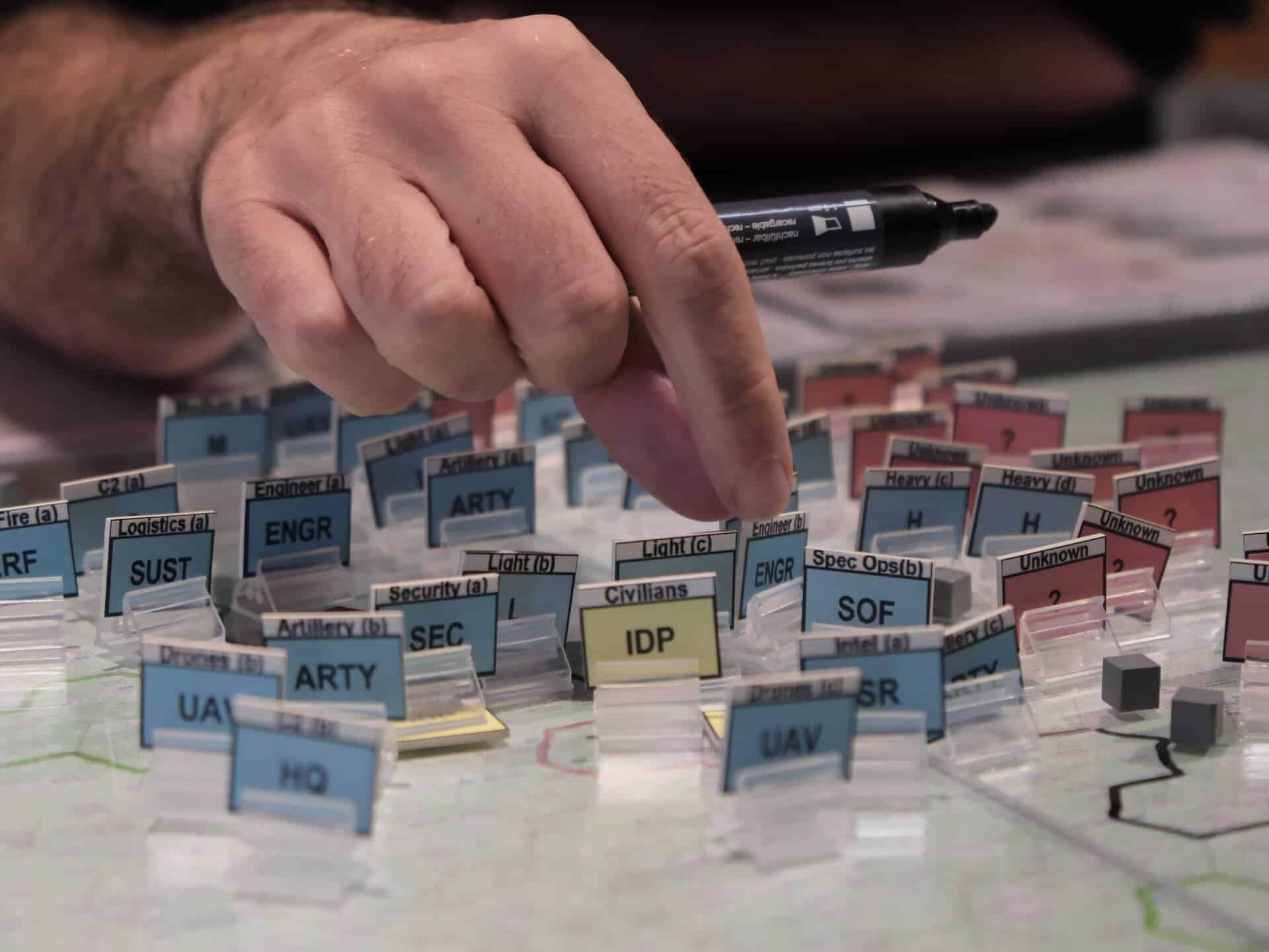 Von Stratego zu Strategie: Zur Wargaming-Kultur in der Schweiz